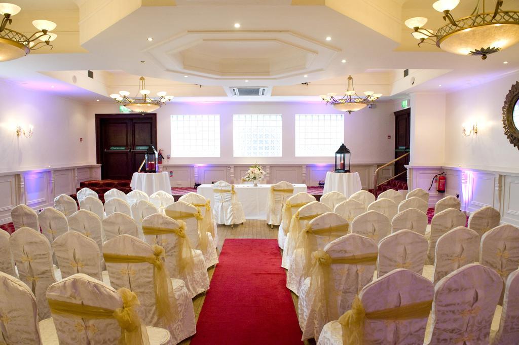 בריי The Royal Hotel & Leisure Centre מראה חיצוני תמונה